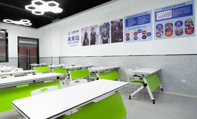 云南万通汽修学校