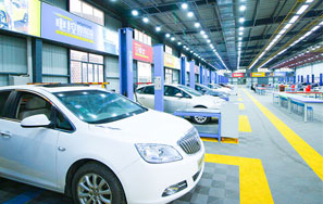 云南万通汽修学校