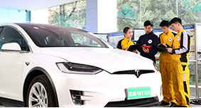 云南万通汽修学校