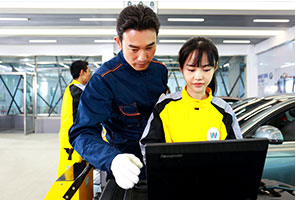 云南万通汽修学校